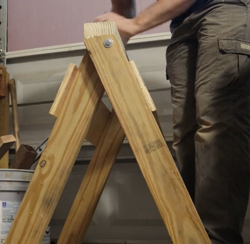 Easy to Build Foldable Saw Horse Build Plans